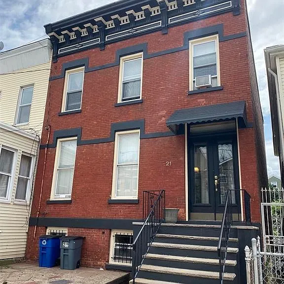21 Jefferson Ave #1 — Photo 8