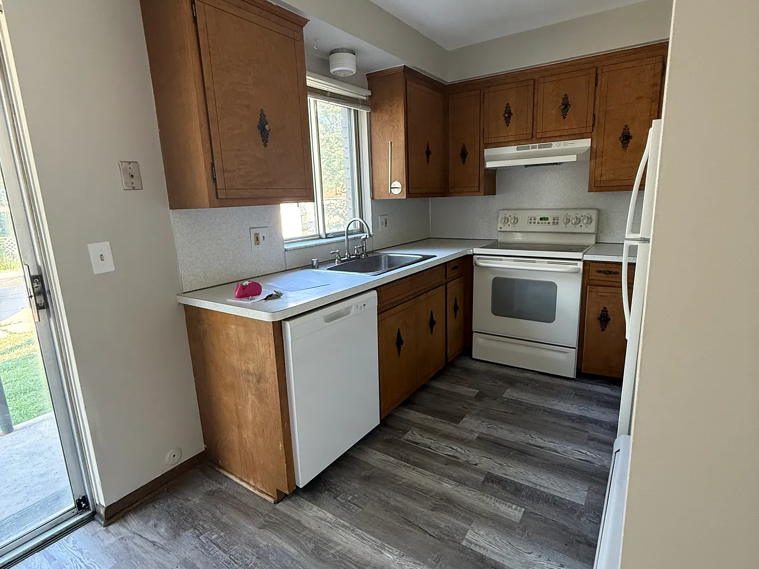 1 bed, 700 sqft, $1,000 — Photo 2