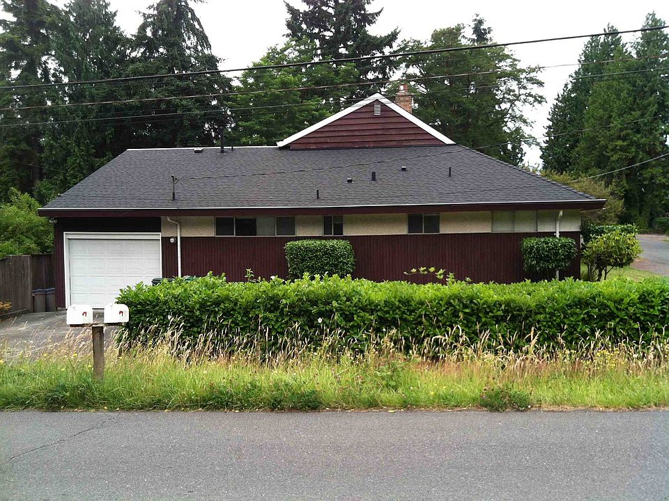 2nd image of 1925 NE 143rd St