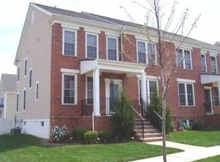 1128 Lake Dr E, Trenton, NJ 08691