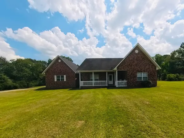 231 Burgundy Dr, Lucedale, MS 39452