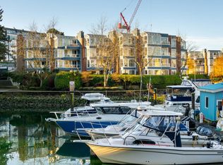 1502 Island Park Walk #302, Vancouver, BC