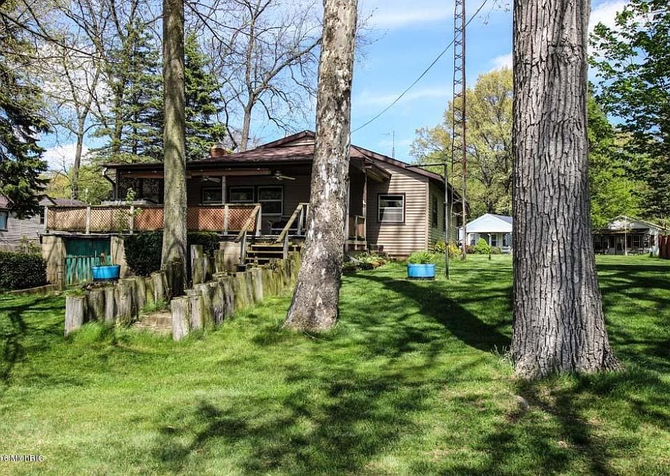1st image of 52298 Twin Lakeview Dr