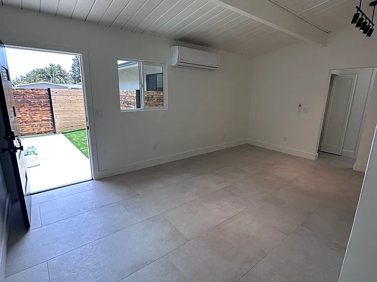 4436-4442 Manitou Way #4436 — Photo 5