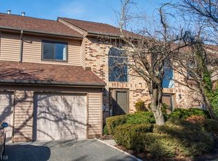 173 Castle Ridge Dr, East Hanover, NJ 07936