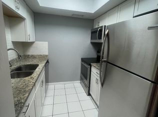 600 N Grove St #10, Eustis, FL 32726