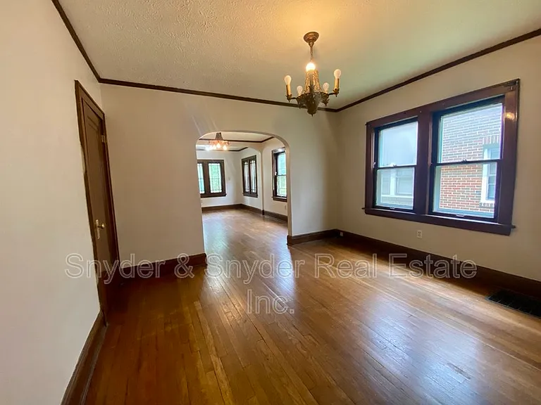 689 Schiller Ave #2 — Photo 7