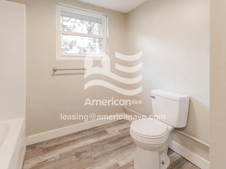 541419_009_main_bathroom_14034980.jpg