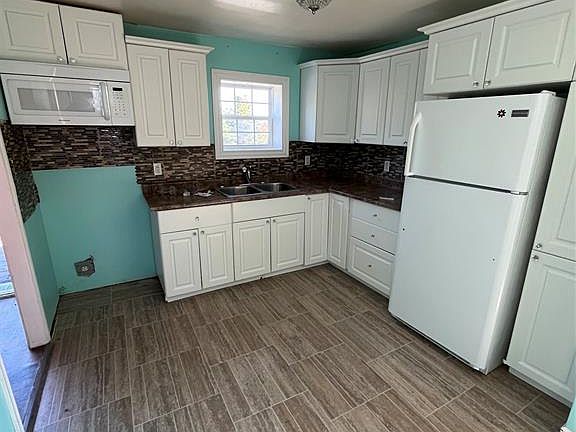 5th image of 7-9 Holmes Road