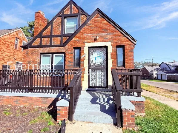 15700 Sorrento Ave, Detroit, MI 48227