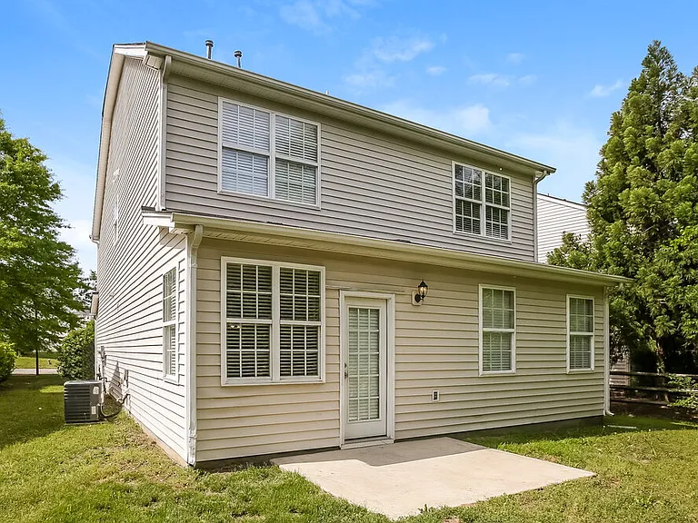 4712 Abercromby St — Photo 17