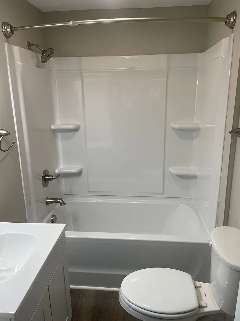 4891 Doris Street — Photo 4