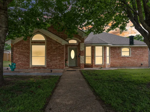 475 Maywood Dr, Woodway, TX 76712