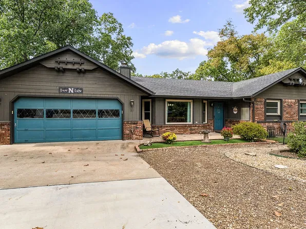 13 Halifax Ln, Bella Vista, AR 72714
