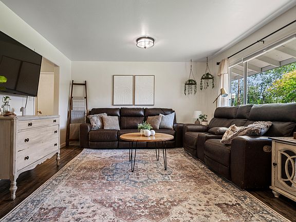 4th image of 4317 La Mesa Ave