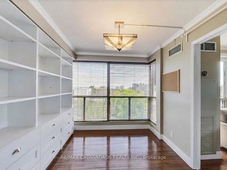298 Jarvis St #706 — Photo 12