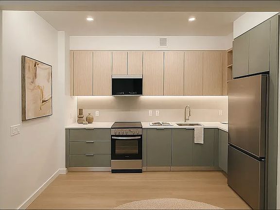 3rd image of 158 Lott St #420D