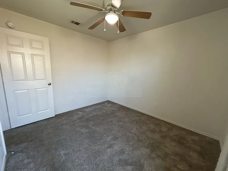 10105 Diana Dr — Photo 16