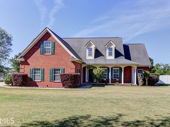 2nd image of 307 Flat Bush Dr