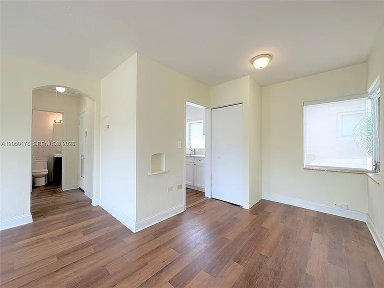 1920 Biarritz Dr #3 — Photo 7