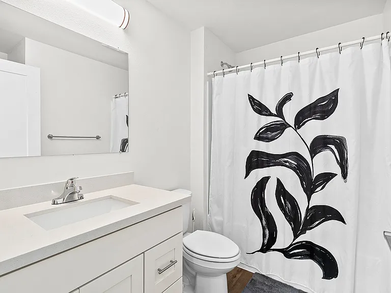 4329 S Puget Sound Ave #202 — Photo 2