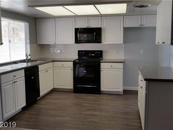 2nd image of 224 Lindy Dr #0