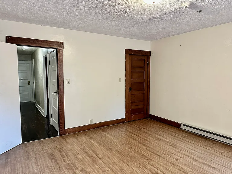 428 S 15th St — Photo 10