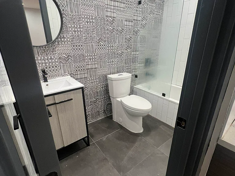 203 Rochester Ave #4B — Photo 8