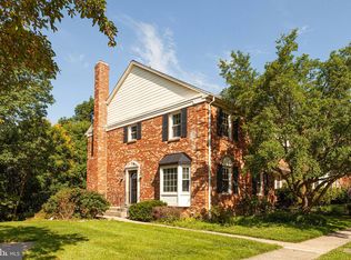 8913 Grandstaff Ct, Springfield, VA 22153