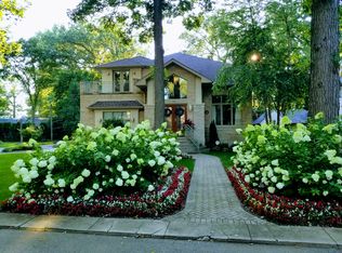 1000 S Broadway Ave, Park Ridge, IL 60068