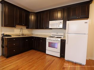 3706 N Halsted St #5EE6EN3VQ, Chicago, IL 60613