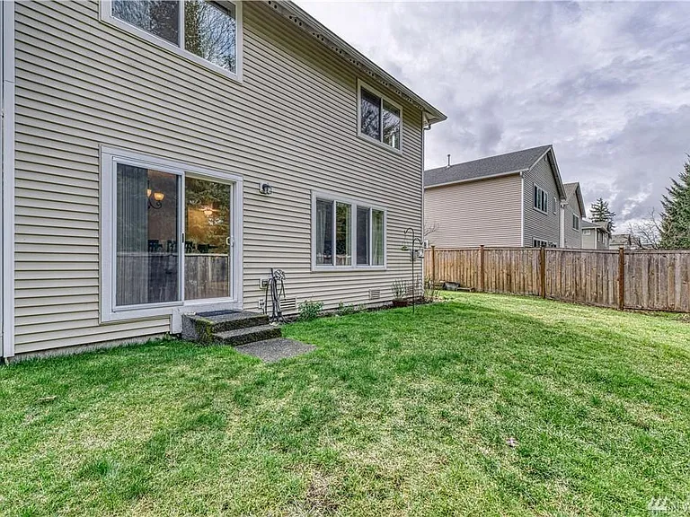 1180 Hudson St — Photo 19
