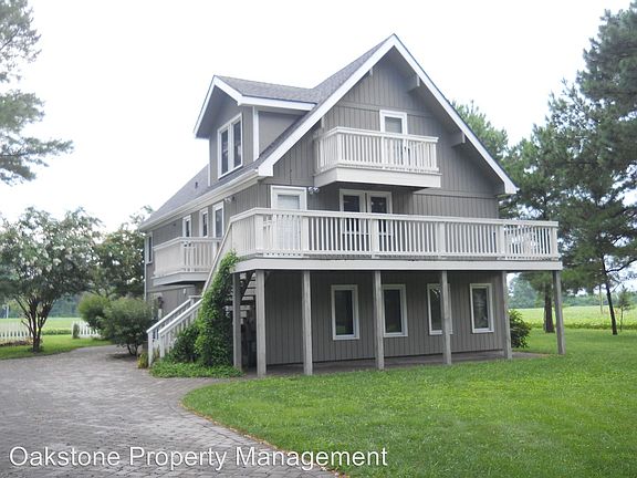 2nd image of 3543 Grandview Dr