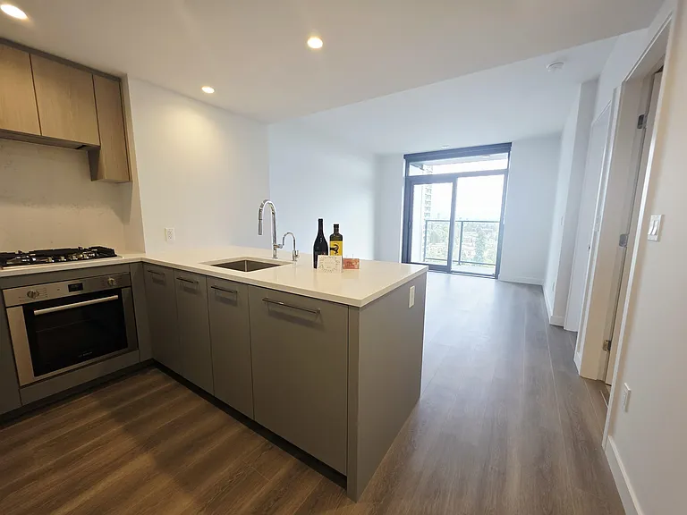 6608 Sussex Ave #1509 — Photo 3