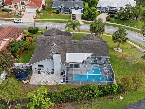 5th image of 13528 Woodside Dr