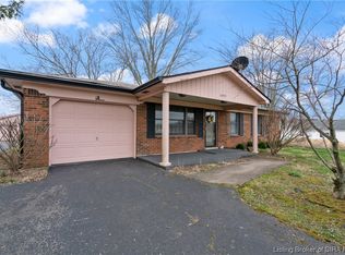 6090 Stiller Rd, Floyds Knobs, IN 47119