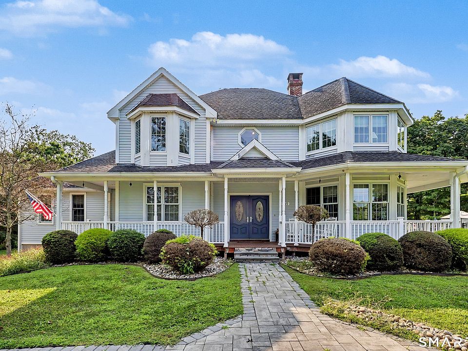 1st image of 165 Soundview Avenue