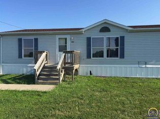 631 W 7th St, Emmett, KS 66422