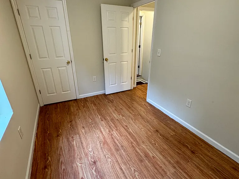 61 Asbury St — Photo 16