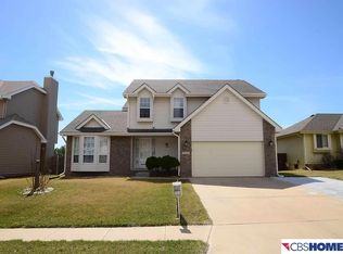 13511 Sahler St, Omaha, NE 68164
