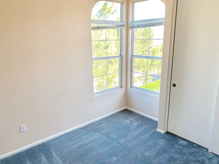 1014 S Rossano Way — Photo 17