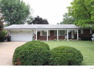2667 Farber Dr, Saint Louis, MO 63136