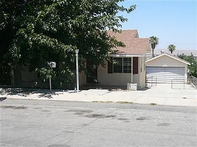 708 Philippine St — Photo 10