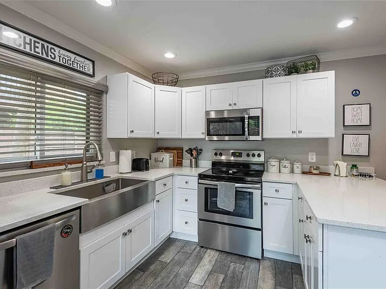 15307 W Pond Woods Dr #301 — Photo 15