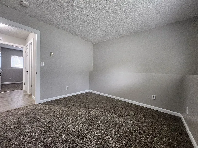 2922 Straus Ln #B — Photo 17
