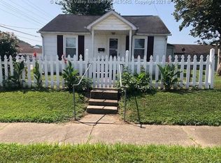 109 Lock Ave, Nitro, WV 25143