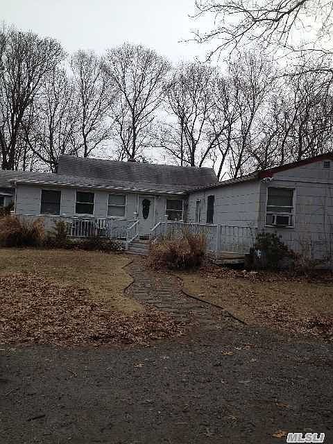 1st image of 25 Hillcrest Dr