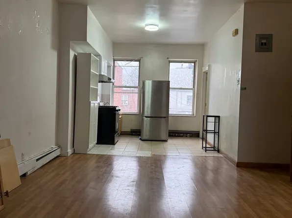 1363 64th Street image 4 of 8