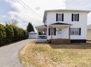 205 Basin St, Grand Falls, NB E3Z 2H9