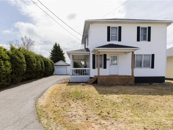 205 Basin St, Grand Falls, NB E3Z 2H9